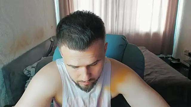 Vladik_b Chat XXX in diretta