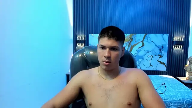 AlessandroFranco Live XXX-Chat
