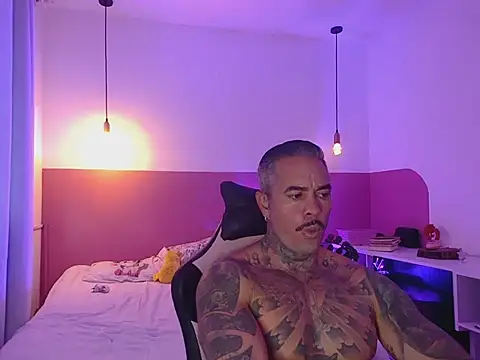 Dom_Jhuann Live XXX chat