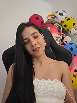 miaeyex Adlı Modelin Canlı XXX Sohbeti
