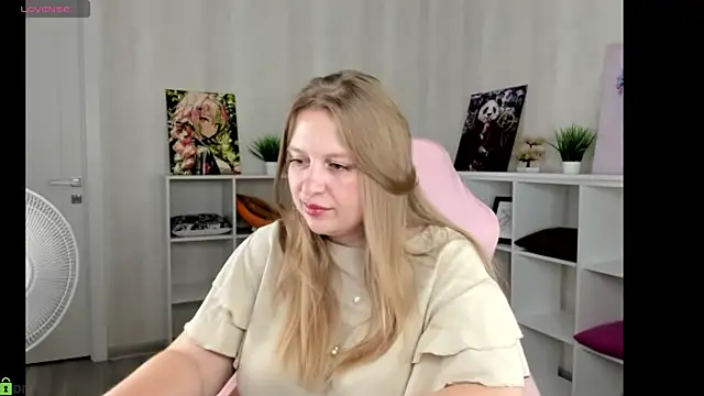 Chat XXX en directo de CleoXotie