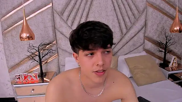 Živý XXX chat DamiaanXx