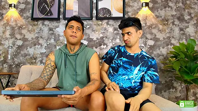 Alejandro_and_Deiby's Live XXX Chat