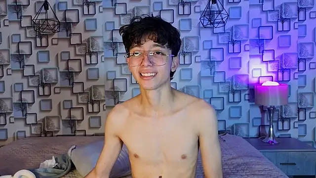 Chat XXX en directo de Twink_Sebas7