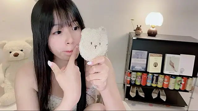 XXX chat uživo modela Onechestnut