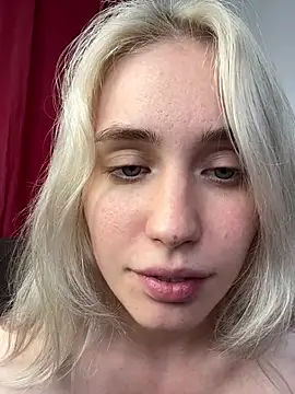 Chat +18 de LovelyMiu ao vivo