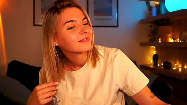 tiny_pixieee: απευθείας συνομιλία ΧΧΧ