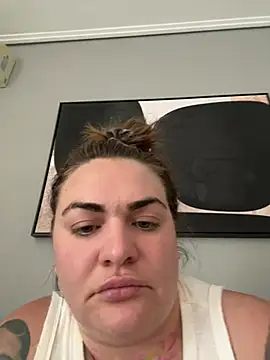 HeyBABYGIRL XXX чат на живо