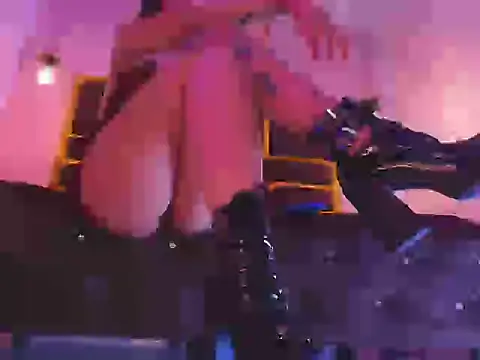 Chat XXX en directo de Ey_Im_simone_