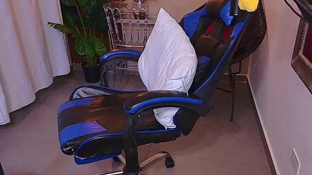 Živý XXX chat Kenya--Buhle