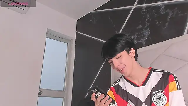 Chat +18 de AerumChae ao vivo