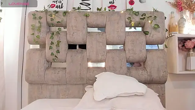 XXX chat uživo modela EmmyBellamy