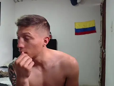 Stiiveen777 Show in webcam