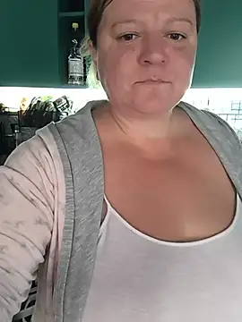XXX chat uživo modela jusichka