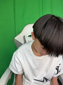 DD-101 – Live XXX-chat