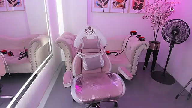 Violet_redd 라이브 XXX 채팅