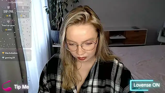 Živý XXX chat PolinaXXXXXJones