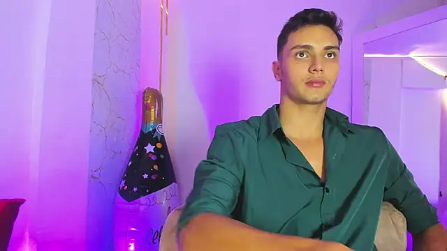 andrewevans46 Live XXX-Chat