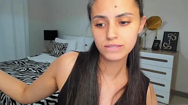 Jasmine_Stewart – Live XXX-chat