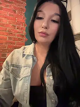 Tisha_Busty Chat XXX in diretta
