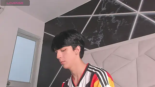 Chat +18 de AerumChae ao vivo