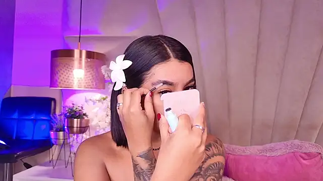 AlyssaRay Adlı Modelin Canlı XXX Sohbeti