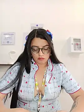 SOFI__10n Live XXX chat