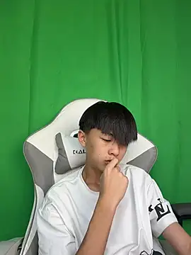 DD-101 Live XXX Chat