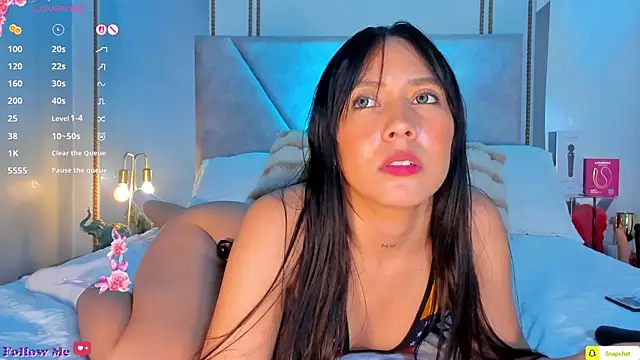AlannaJoness' Live XXX Chat