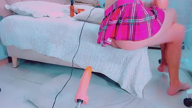 EmilyZaennzのライブXXXチャット