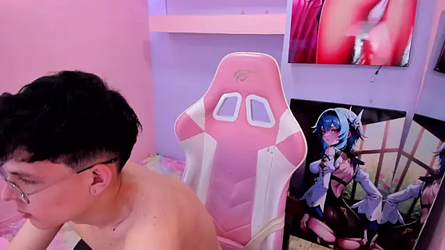 AngeloBocellii 即時 XXX 聊天