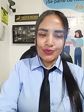 MAYE__13 Live XXX-chat