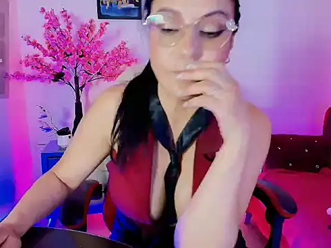 Zuzana21のライブXXXチャット