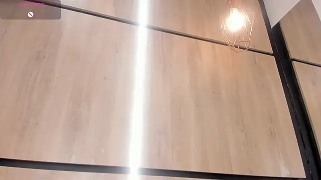 צ'אט XXX בשידור חי של chloe_cortez