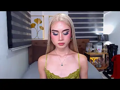 JuicyCockThea Live XXX-Chat