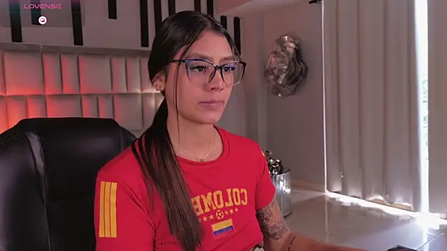 Živý XXX chat AllyJensen