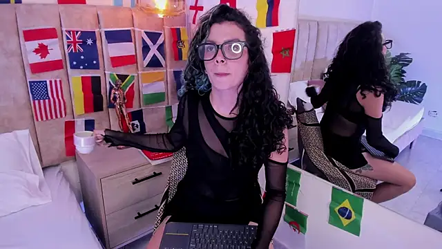 DinahCarter's Live XXX Chat