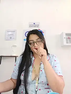 SOFI__10 Live XXX-chat