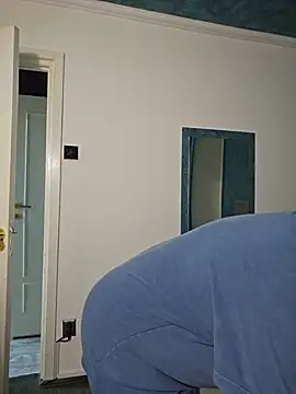 OhhhLauraxx's Live XXX Chat