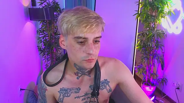 drillfi11 Chat XXX in diretta