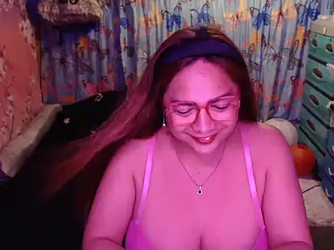 TsMiia_Curve's Live XXX Chat
