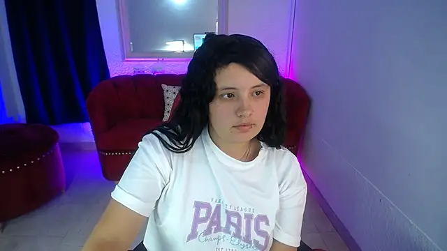 nathaly_low1's Live XXX Chat