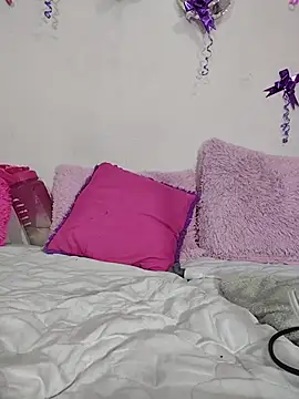 Kitty_Melodi's Live XXX Chat