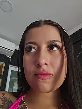 Luisa_Madrid Live XXX-chat