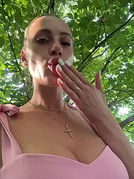 _JessyRey_'s Live XXX Chat