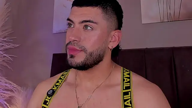 Alexander_Diazz Adlı Modelin Web Kamerası Şovu