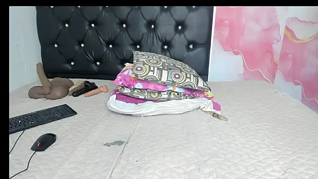 Chat +18 de alahia66 ao vivo