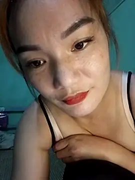 Voiva11's Live XXX Chat
