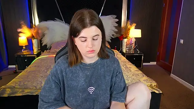 KristiFoxy Adlı Modelin Canlı XXX Sohbeti