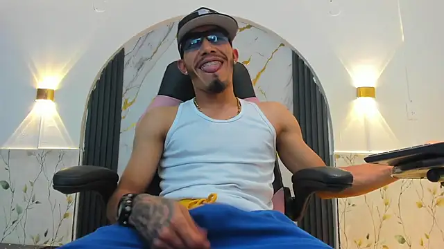 Chat +18 de Dominant_kiing ao vivo